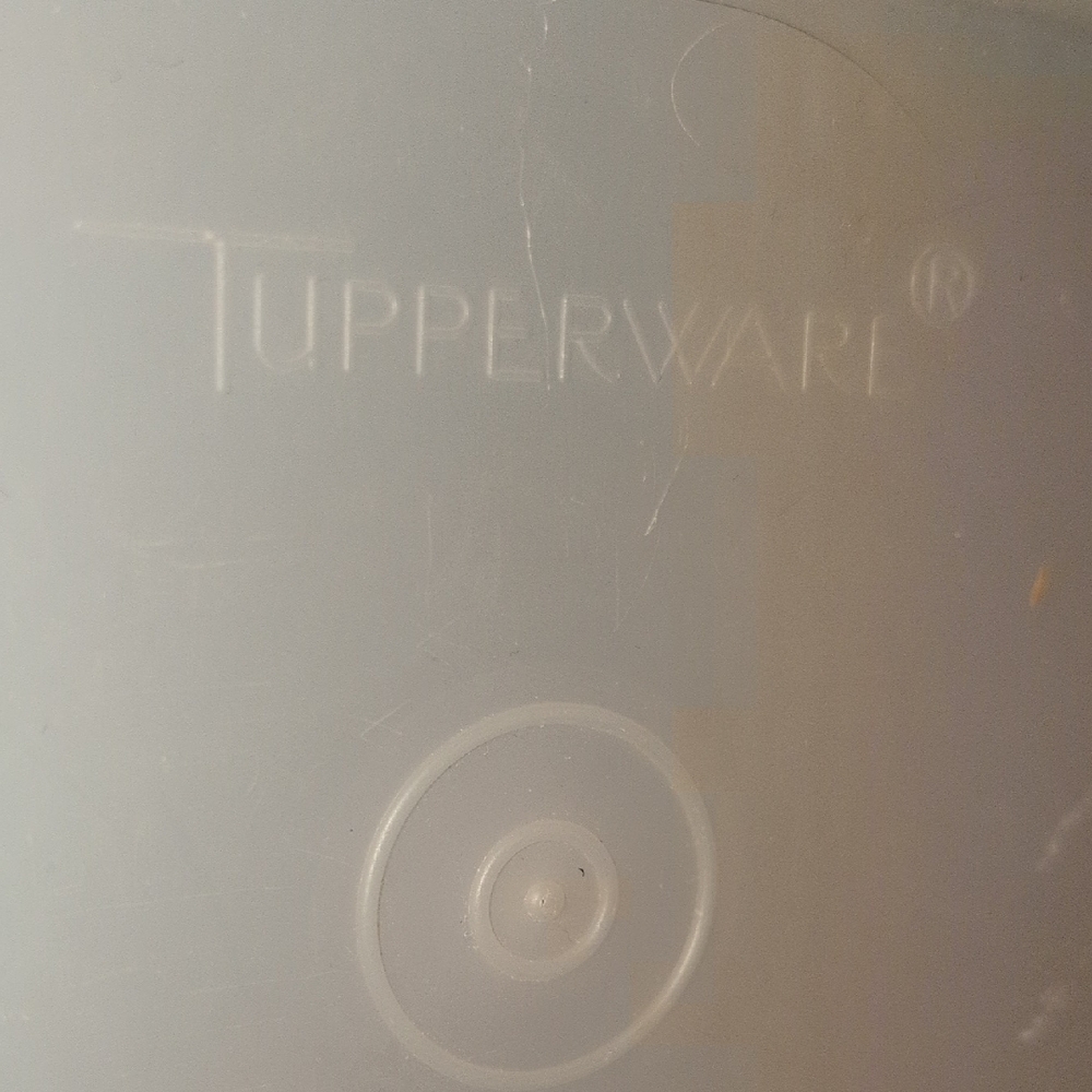 Tupperware Rectangular Orange Container With Lid - Picture 4 of 8